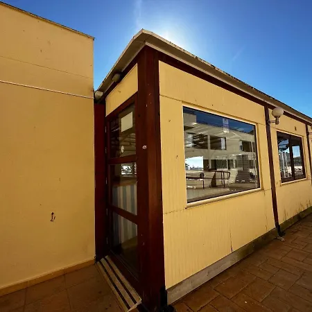 Lujo Duplex: Beachfront Garden Retreat With Pool Apartment *